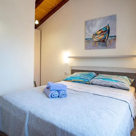Mama Apartament *